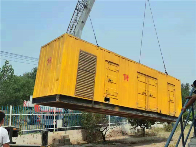 鸡泽300KW柴油发电机组油耗是多少？